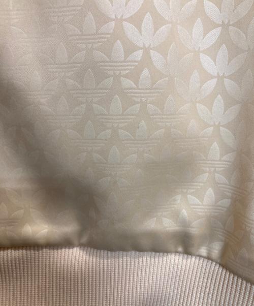 adidas（アディダス）adidas (アディダス) モノグラム サテン ファイヤーバード トラックジャケット ベージュ サイズ:3XLの古着・服飾アイテム