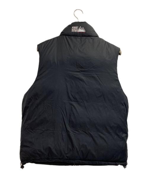 FIRST DOWN（ファーストダウン）FIRST DOWN (ファーストダウン) リバーシブルダウンベスト ブラック サイズ:ＬＬの古着・服飾アイテム