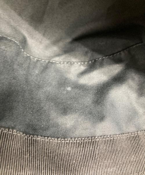 PRADA（プラダ）PRADA (プラダ) RE-NYLON トライアングルプレートバケットハット ブラック サイズ:XLの古着・服飾アイテム