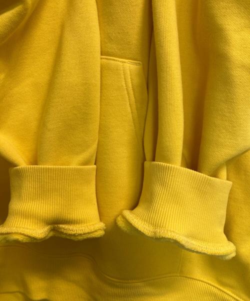 CarHartt（カーハート）CarHartt (カーハート) ロゴ刺繍パーカー イエロー サイズ:Ｍの古着・服飾アイテム