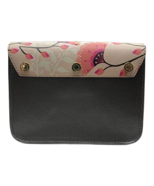 FURLA（フルラ）FURLA (フルラ) バタフイライチェーンショルダーバッグ グレーの古着・服飾アイテム