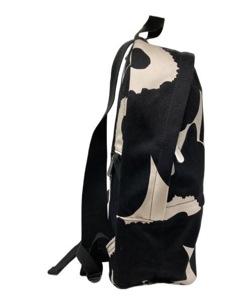 marimekko（マリメッコ）marimekko (マリメッコ) リュック ホワイト×ブラックの古着・服飾アイテム
