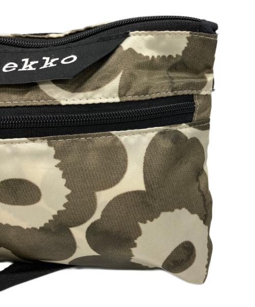 marimekko（マリメッコ）marimekko (マリメッコ) NEAT  CROSS BODY UNIKKO S カーキの古着・服飾アイテム