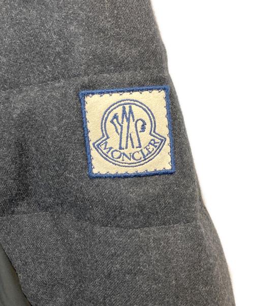 MONCLER GAMME BLEU（モンクレール ガム ブルー）MONCLER GAMME BLEU (モンクレール ガム ブルー) 切替ダウンジャケット ブラック サイズ:3の古着・服飾アイテム
