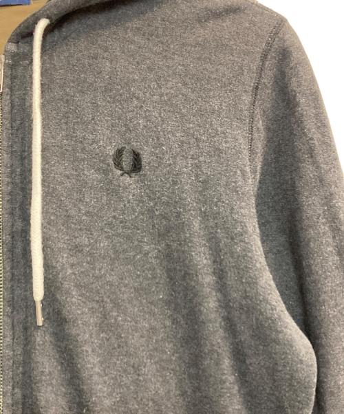 FRED PERRY（フレッドペリー）FRED PERRY (フレッドペリー) バックユニオンジャックジップパーカー グレー サイズ:Lの古着・服飾アイテム