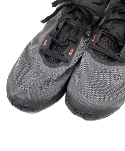 on（オン）On (オン) Cloudflow 5 ローカットスニーカー ブラック サイズ:26.5の古着・服飾アイテム