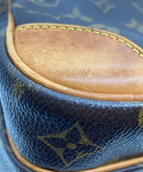 LOUIS VUITTON（ルイ ヴィトン）LOUIS VUITTON (ルイ ヴィトン) ショルダーバッグ ブラウンの古着・服飾アイテム