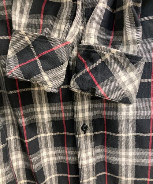 BURBERRY LONDON（バーバリーロンドン）BURBERRY LONDON (バーバリーロンドン) チェックシャツ ブラック×レッド サイズ:Sの古着・服飾アイテム