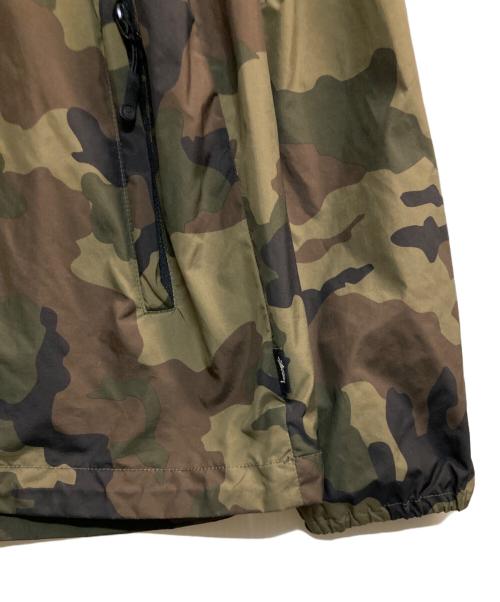 stussy（ステューシー）stussy (ステューシー) カモ柄ジップアップジャケット グリーン サイズ:Sの古着・服飾アイテム