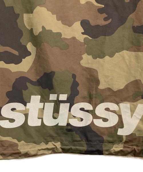 stussy（ステューシー）stussy (ステューシー) カモ柄ジップアップジャケット グリーン サイズ:Sの古着・服飾アイテム