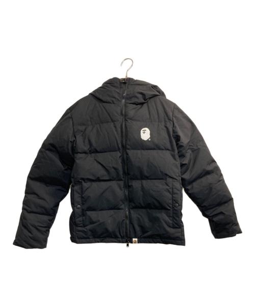 A BATHING APE（アベイシングエイプ）A BATHING APE (アベイシングエイプ) ロゴダウンジャケット ブラック サイズ:Sの古着・服飾アイテム