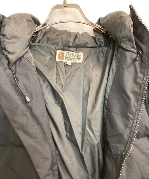 A BATHING APE（アベイシングエイプ）A BATHING APE (アベイシングエイプ) ロゴダウンジャケット ブラック サイズ:Sの古着・服飾アイテム