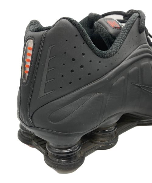 NIKE（ナイキ）NIKE (ナイキ) SHOX R4 ブラック サイズ:28の古着・服飾アイテム