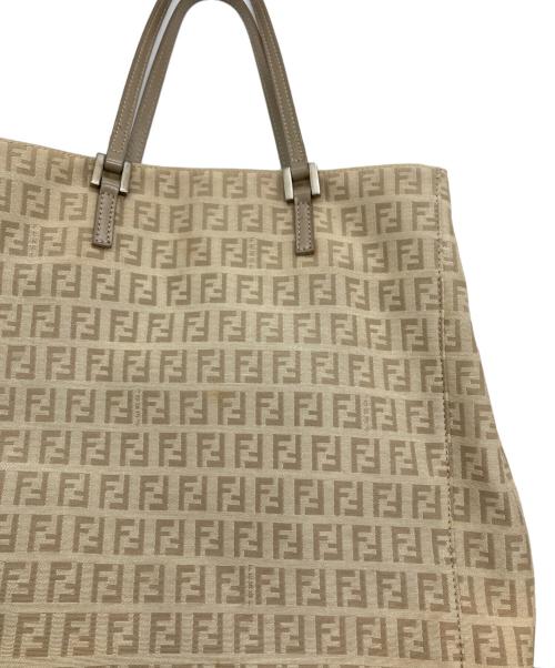 FENDI（フェンディ）FENDI (フェンディ) ズッキーノハンドトートバッグ ベージュの古着・服飾アイテム