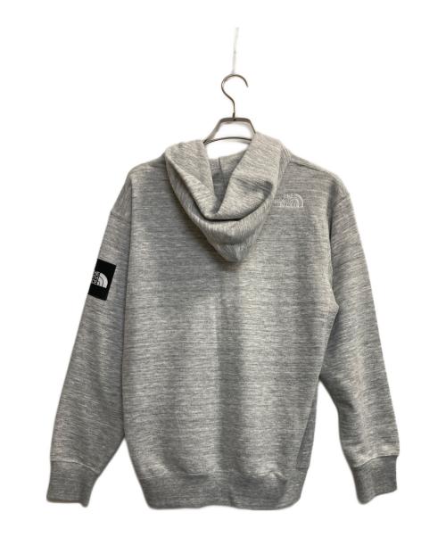 THE NORTH FACE（ザ ノース フェイス）THE NORTH FACE (ザ ノース フェイス) スクエアロゴフルジップ グレー サイズ:Ｍの古着・服飾アイテム