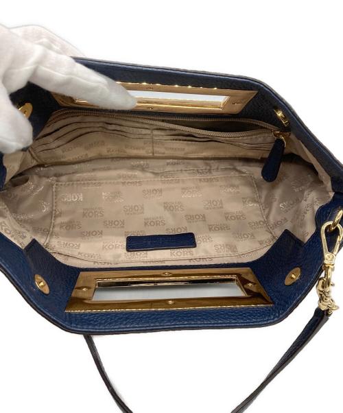 MICHAEL KORS（マイケルコース）MICHAEL KORS (マイケルコース) チェーンショルダーバッグ ネイビーの古着・服飾アイテム