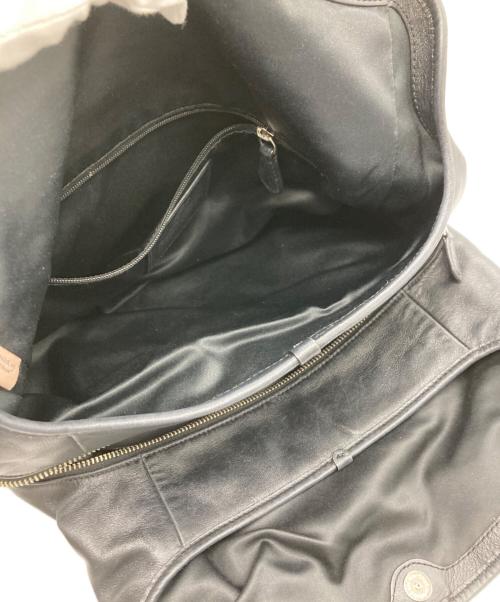 COACH（コーチ）COACH (コーチ) シグネチャーワンショルダーバッグ ブラックの古着・服飾アイテム