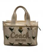 COACHコーチ）の古着「カーゴ トート バッグ 26・レキシー プリント」｜アイボリー