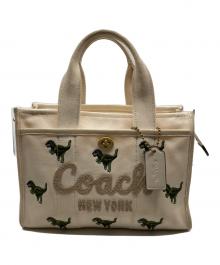 COACH（コーチ）の古着「カーゴ トート バッグ 26・レキシー プリント」｜アイボリー