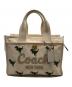 COACH（コーチ）の古着「カーゴ トート バッグ 26・レキシー プリント」｜アイボリー