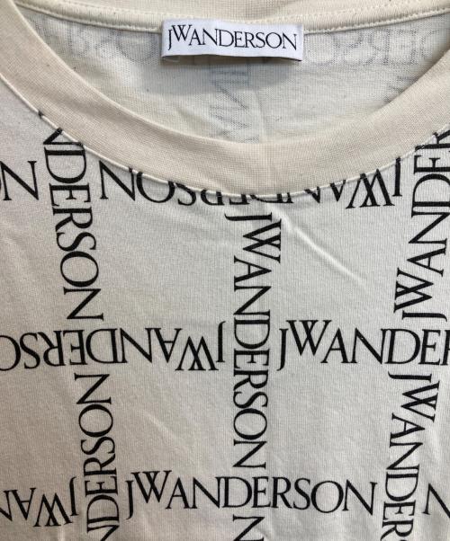 J.W.ANDERSON（ジェイダブリューアンダーソン）J.W.ANDERSON (ジェイダブリューアンダーソン) ロゴスクエアTシャツ ブラック×アイボリー サイズ:Lの古着・服飾アイテム