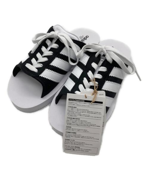 adidas（アディダス）adidas (アディダス) サンダル ブラック×ホワイト サイズ:US6 未使用品の古着・服飾アイテム