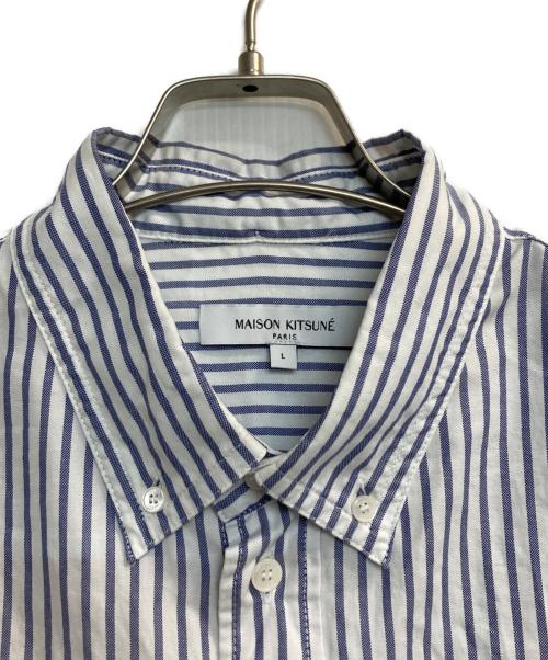 maison kitsune（メゾンキツネ）MAISON KITSUNE (メゾンキツネ) ストライプシャツ ブルー サイズ:Lの古着・服飾アイテム
