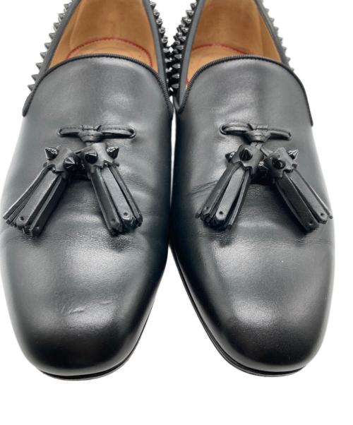 Christian Louboutin（クリスチャン・ルブタン）Christian Louboutin (クリスチャン・ルブタン) スパイクスタッズタッセルローファー ブラック サイズ:40の古着・服飾アイテム