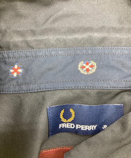 FRED PERRY（フレッドペリー）FRED PERRY (フレッドペリー) ボタンダウンシャツ ネイビー サイズ:Ｍの古着・服飾アイテム