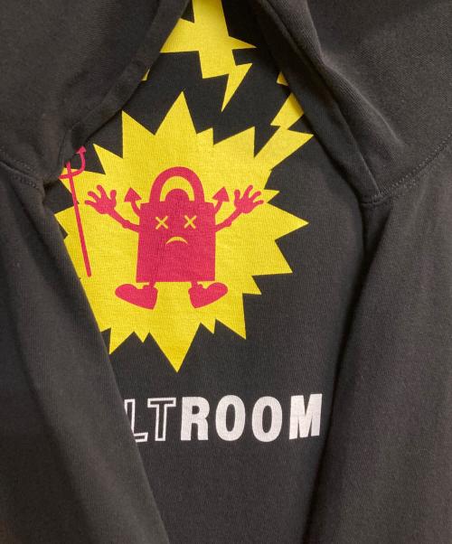 vault room（ボルトルーム）VAULT ROOM (ボルトルーム) BAN 刺繍Tシャツ ブラック サイズ:ＸＬの古着・服飾アイテム