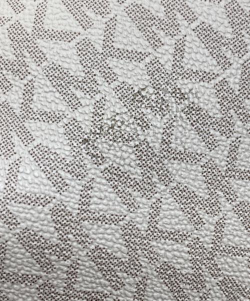 MICHAEL KORS（マイケルコース）MICHAEL KORS (マイケルコース) ミニショルダーバッグ ベージュの古着・服飾アイテム