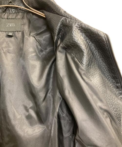 ZARA（ザラ）ZARA (ザラ) フェイクレザージャケット ブラック サイズ:ＸＳの古着・服飾アイテム