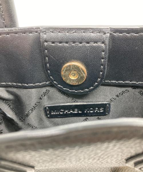 MICHAEL KORS（マイケルコース）MICHAEL KORS (マイケル・コース) ミニショルダーバッグ ブラックの古着・服飾アイテム