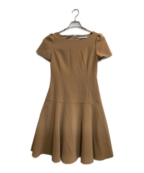 FOXEY NEWYORK（フォクシーニューヨーク）FOXEY NEWYORK (フォクシーニューヨーク) ペプラムミニドレス ベージュ サイズ:38の古着・服飾アイテム