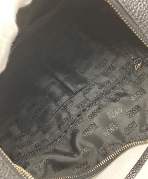 MICHAEL KORS（マイケルコース）MICHAEL KORS (マイケルコース) フリンジショルダーバッグ ブラックの古着・服飾アイテム