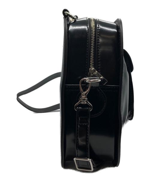 Dr.Martens（ドクターマーチン）Dr.Martens (ドクターマーチン) BOW BAG/リボンショルダーバッグ ブラック 未使用品の古着・服飾アイテム