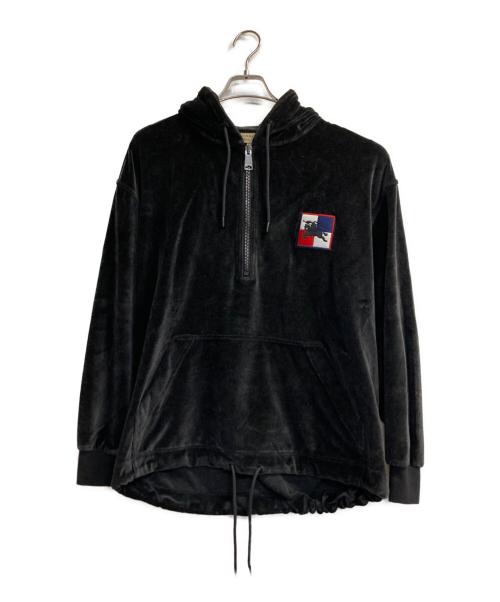 BURBERRY（バーバリー）BURBERRY (バーバリー) ワッペンベロアアノラックパーカー ブラック サイズ:Ｓの古着・服飾アイテム