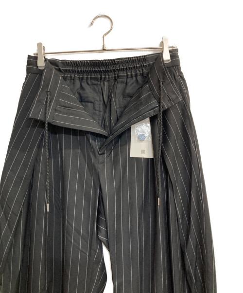 soerte（ソエルテ）soerte (ソエルテ) 3tuck wide baloon trousers ネイビー サイズ:Ｍの古着・服飾アイテム