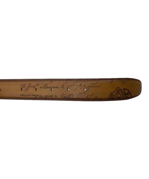 Berluti（ベルルッティ）Berluti (ベルルッティ) スクリット刻印バックルカリグラフィレザーベルト ウィスキーの古着・服飾アイテム