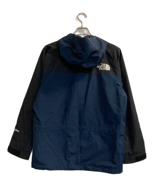 THE NORTH FACE（ザ ノース フェイス）THE NORTH FACE (ザ ノース フェイス) Mountain Light Jacket/マウンテンライトジャケット ネイビー×ブラック サイズ:Ｍの古着・服飾アイテム