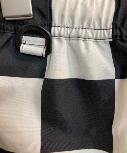 F.C.R.B.（エフシーレアルブリストル）F.C.R.B. (エフシーレアルブリストル) PRACTICE SHORTS ホワイト×ブラック サイズ:Lの古着・服飾アイテム