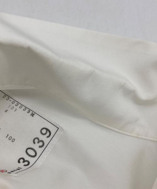 sacai（サカイ）sacai (サカイ) プリーツショートスリーブシャツ ホワイト サイズ:4の古着・服飾アイテム