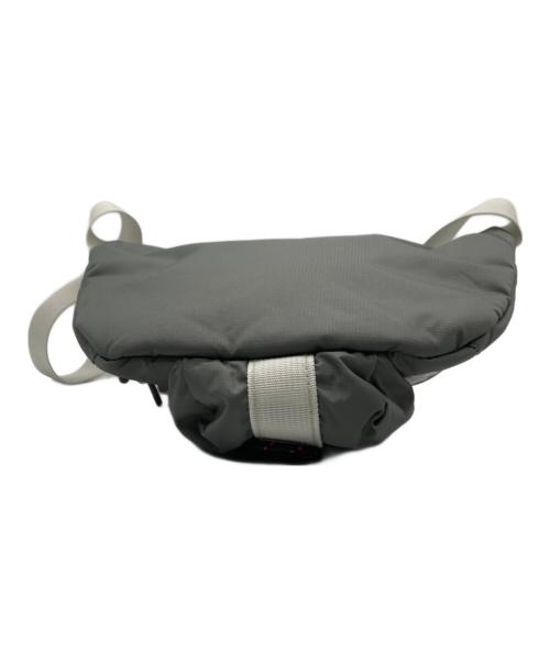 BRIEFING（ブリーフィング）BRIEFING (ブリーフィング) ROUND WAIST POUCH/ゴルフボディーバッグ グレーの古着・服飾アイテム