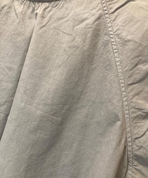 MHL（エムエイチエル）MHL (エムエイチエル) WASHED DRY COTTON POPLIN グレー サイズ:Ｌの古着・服飾アイテム