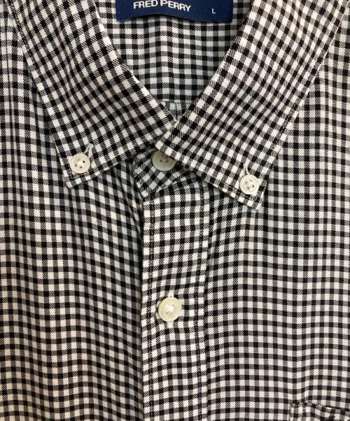 FRED PERRY（フレッドペリー）FRED PERRY (フレッドペリー) ギンガムチェックB.D.シャツ ブラック サイズ:Ｌの古着・服飾アイテム