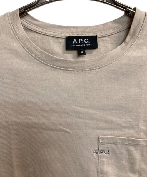 A.P.C.（アーペーセー）A.P.C. (アーペーセー) 刺繍ポケットTee ベージュ サイズ:ＸＳの古着・服飾アイテム