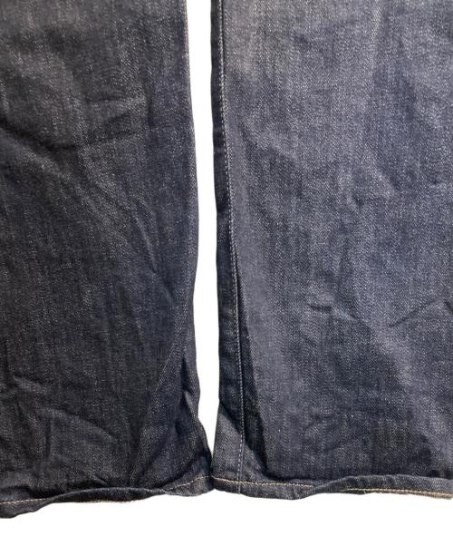 ARMANI EXCHANGE（アルマーニ エクスチェンジ）ARMANI EXCHANGE (アルマーニ エクスチェンジ) ダメージ加工スリムデニムパンツ インディゴ サイズ:Ｗ３１　の古着・服飾アイテム