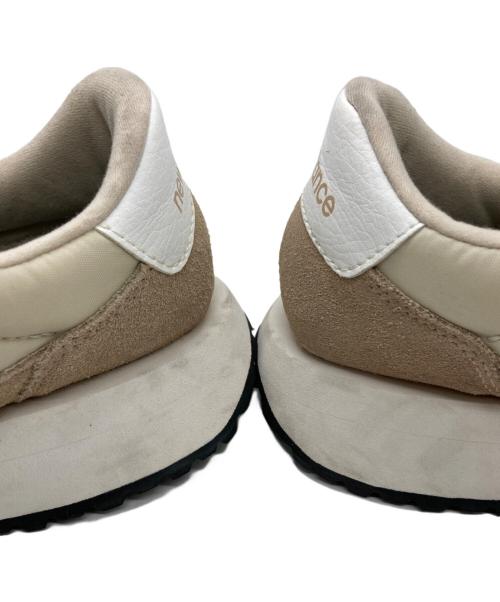 NEW BALANCE（ニューバランス）NEW BALANCE (ニューバランス) スニーカー ベージュ サイズ:US7の古着・服飾アイテム