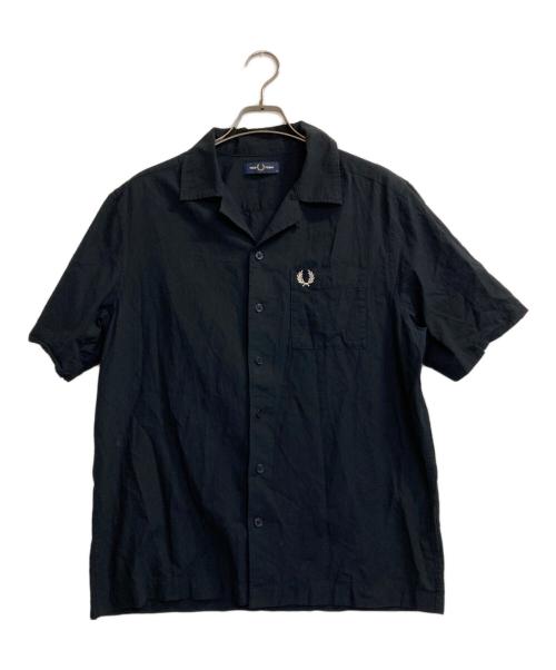 FRED PERRY（フレッドペリー）FRED PERRY (フレッドペリー) 胸ロゴオープンカラーシャツ ブラック サイズ:Ｍの古着・服飾アイテム