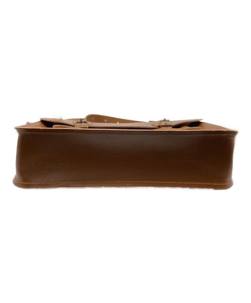 the cambridge satchel company（ケンブリッチサッチェルカンパニー）THE Cambridge satchel company (ケンブリッチサッチェルカンパニー) レザーメッセンジャーバッグ ブラウンの古着・服飾アイテム